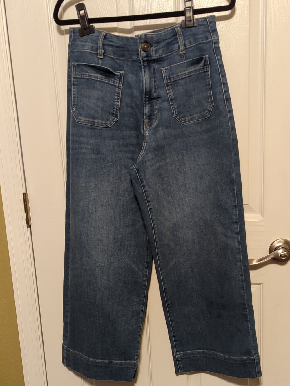 A.N.A Wide Leg Barrel Crop Jeans EUC